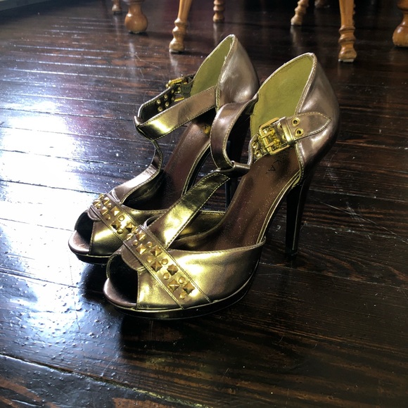 Meet your Posher, Rocío - Picture 3 of 3